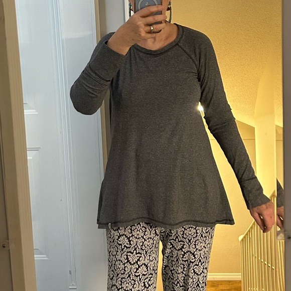 Marc New York Tops - Marc New York grey tunic top with cut outs and open lower back, Size M